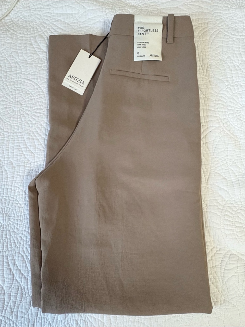 NWT Aritzia Crepette Effortless Pants